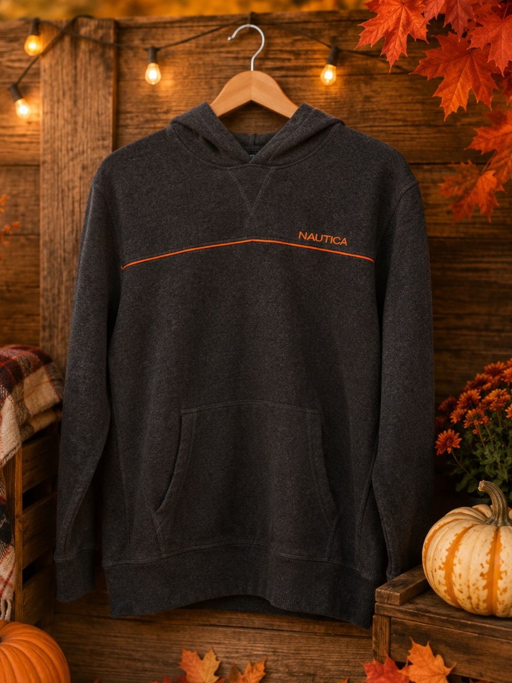 ⭐️ #102 Nautica gray with orange writing sweatshirt ( excellent condition)